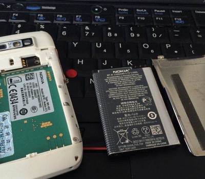 诺基亚E71白色商务智能塞班手机转让 - 190元（唐山）